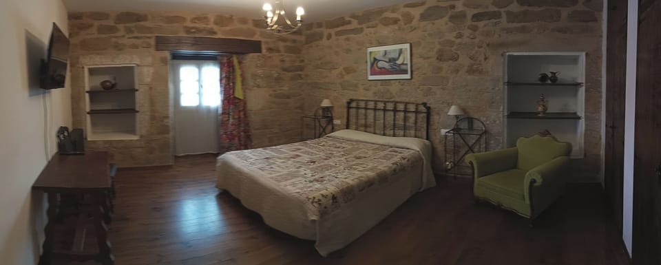 Family Room | Free WiFi, bed sheets