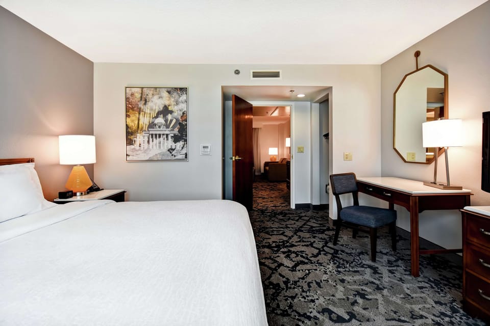 Premium bedding, in-room safe, desk, blackout drapes