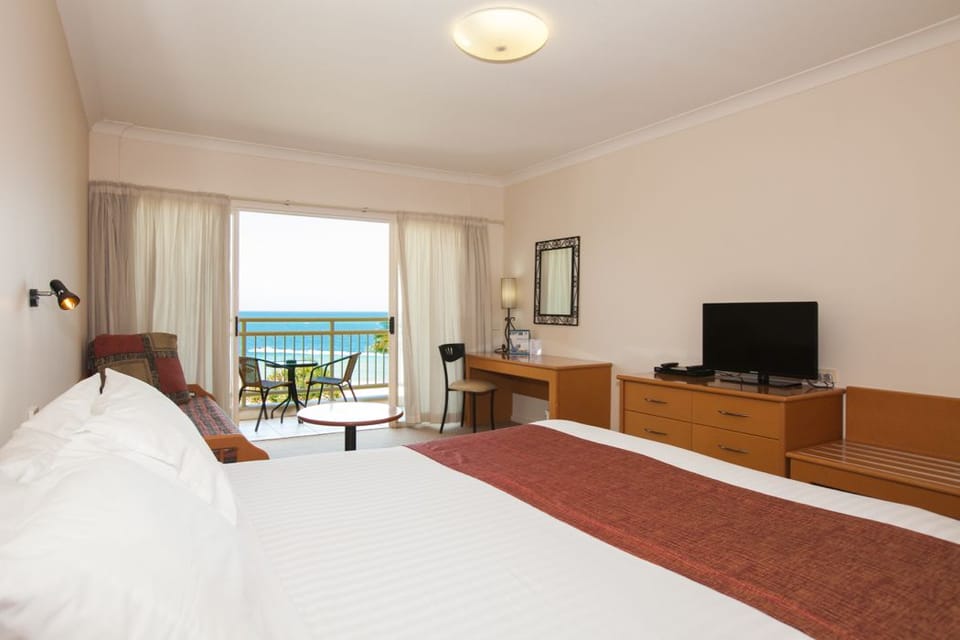 In-room safe, soundproofing, iron/ironing board, WiFi (free)