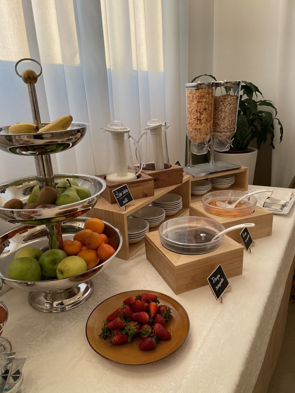 Daily continental breakfast for a fee