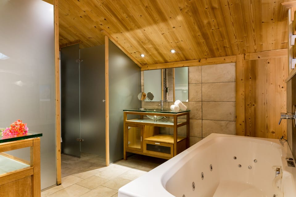 Suite, Multiple Beds, Mountainside | In-room safe, desk, soundproofing, iron/ironing board