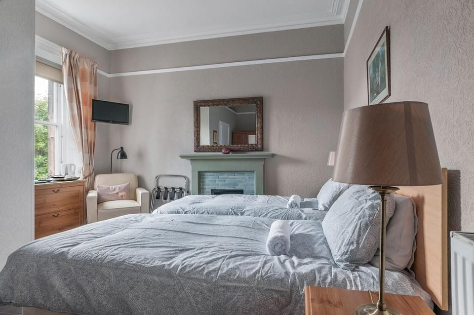 Double or Twin Room, Ensuite (King bed) | Select Comfort beds, in-room safe, iron/ironing board, free WiFi