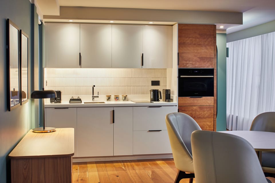 Private kitchenette