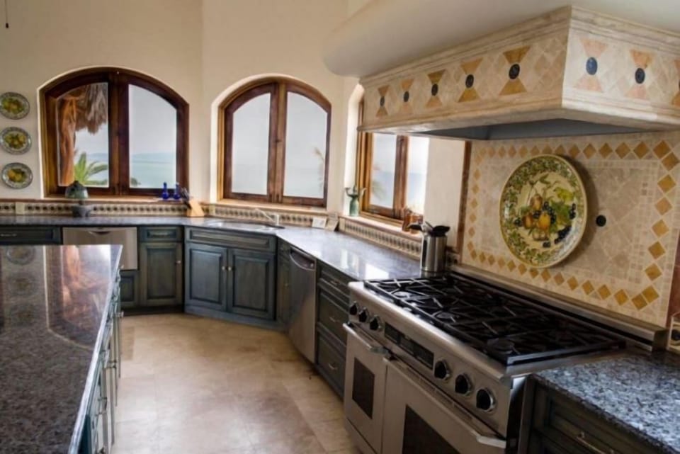 Family Villa, Multiple Bedrooms | Private kitchen | Coffee/tea maker, fridge, microwave, oven