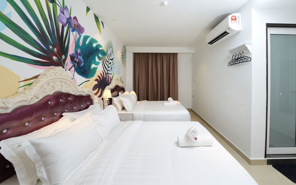 Art Family Deluxe | Desk, soundproofing, free WiFi, bed sheets