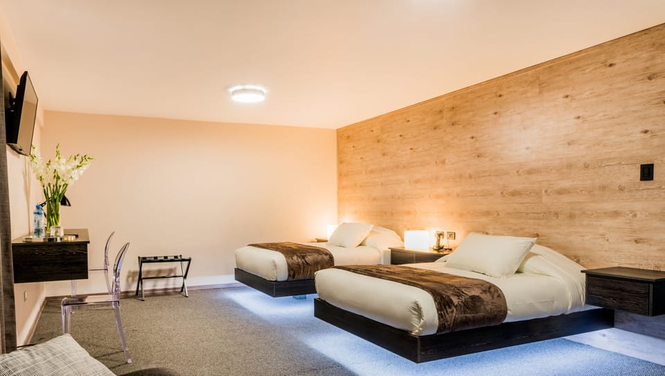 Room, 2 Double Beds (Internal view) | Premium bedding, pillowtop beds, in-room safe, desk