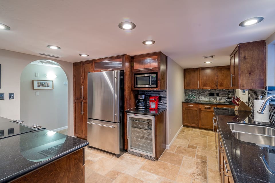 House, 3 Bedrooms | Private kitchen | Fridge, microwave, oven, dishwasher