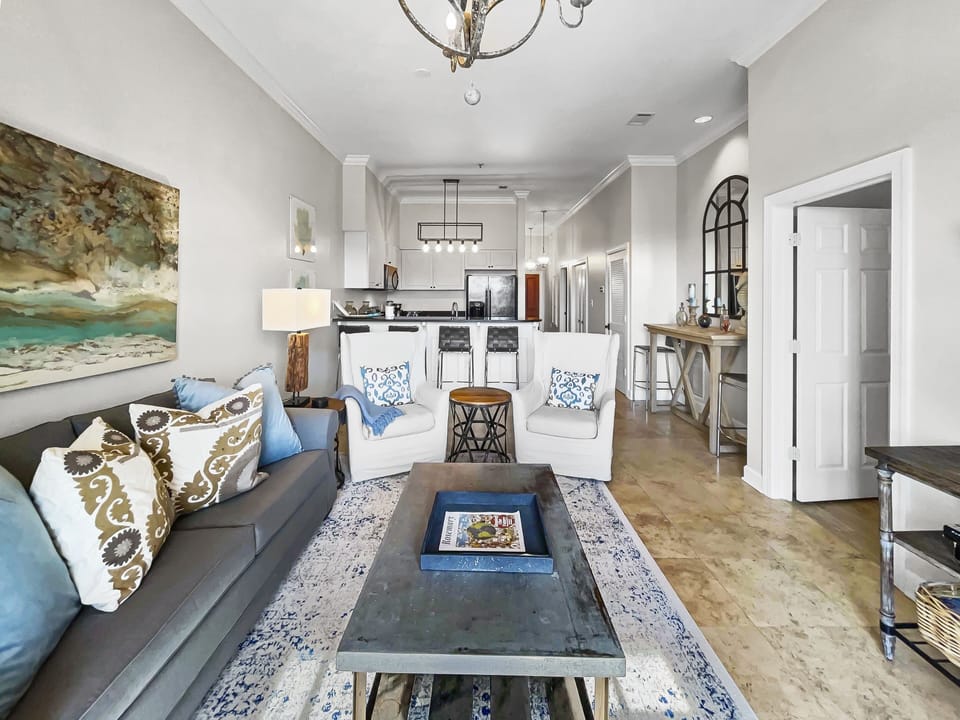 Condo, 3 Bedrooms | Interior