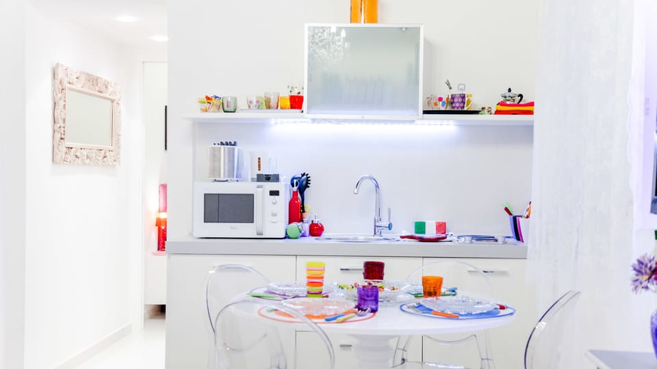 Apartment, 1 Bedroom | Private kitchenette | Fridge, microwave, stovetop, espresso maker