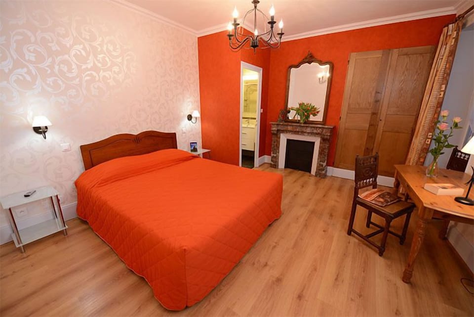 Individually decorated, desk, soundproofing, iron/ironing board