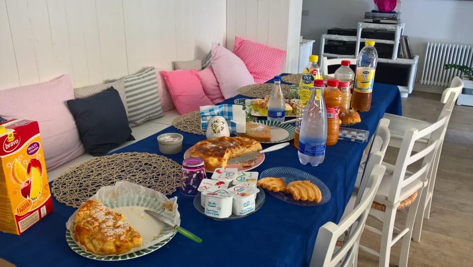 Free daily local cuisine breakfast