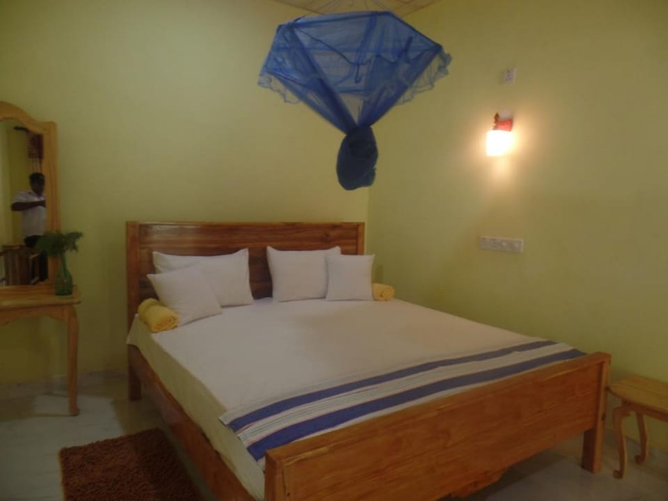 Deluxe Room Non AC | 1 bedroom, minibar, in-room safe, desk