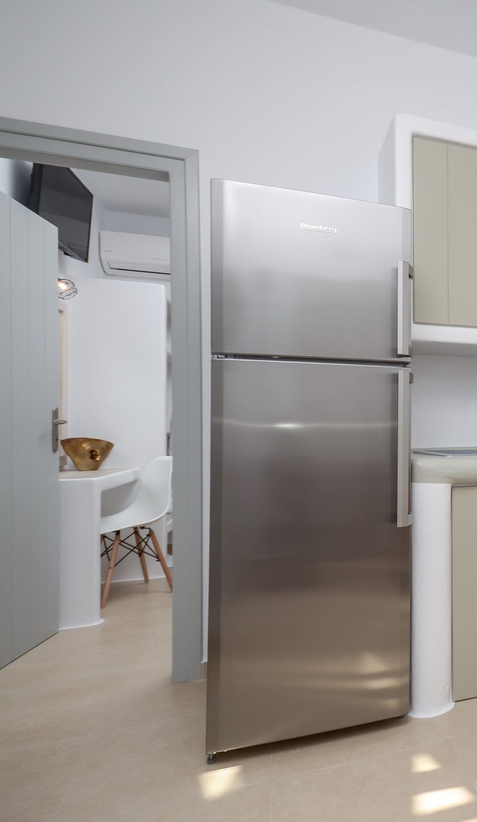 Deluxe Apartment, 2 Bedrooms, Hot Tub, Partial Sea View | Private kitchen | Full-size fridge, oven, stovetop, espresso maker