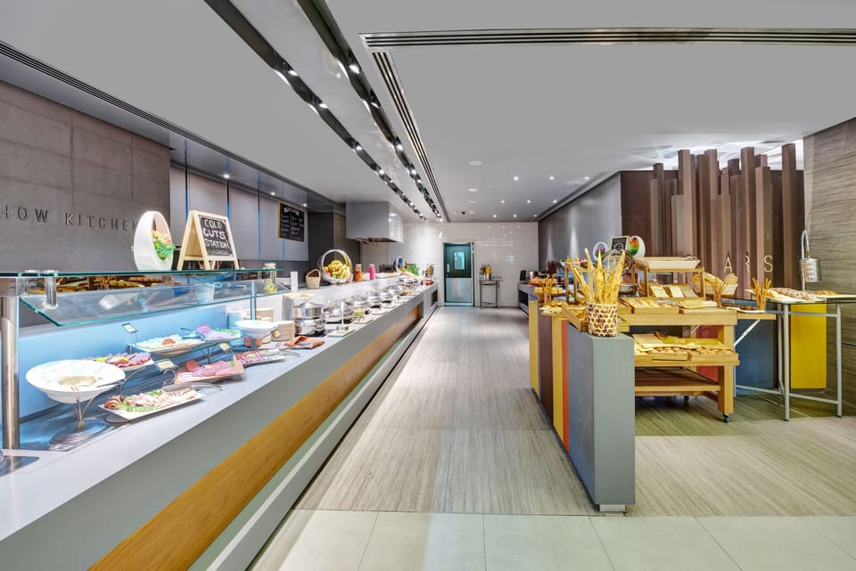 Daily buffet breakfast for a fee