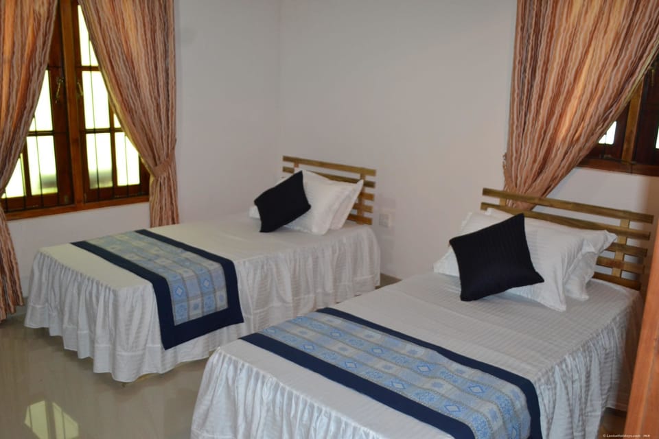 Standard Bungalow, 3 Bedrooms | 1 bedroom, premium bedding, desk, iron/ironing board