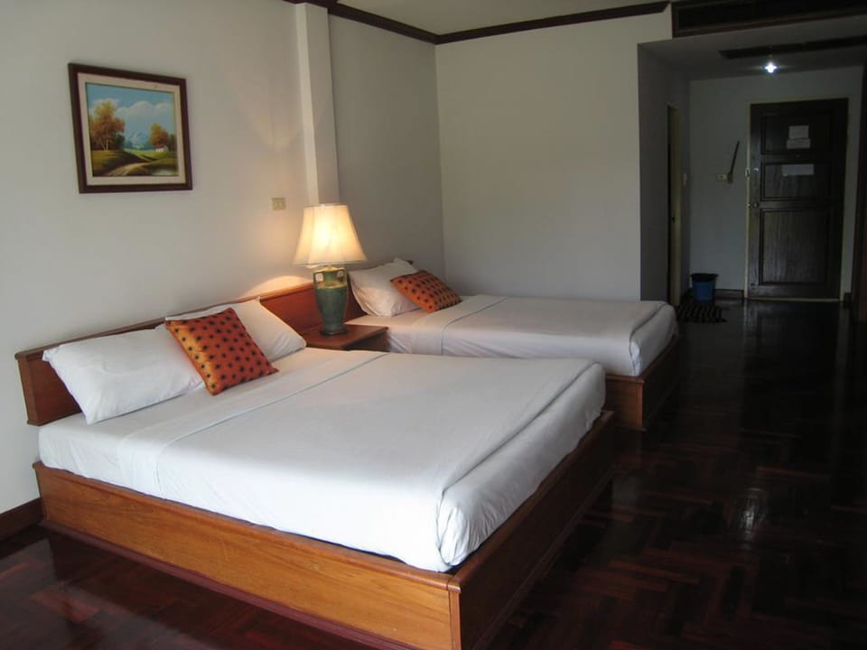 Standard Double Room | Rollaway beds, free WiFi, bed sheets