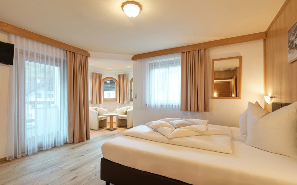 Double Room (Dream) | In-room safe, desk, free WiFi, bed sheets