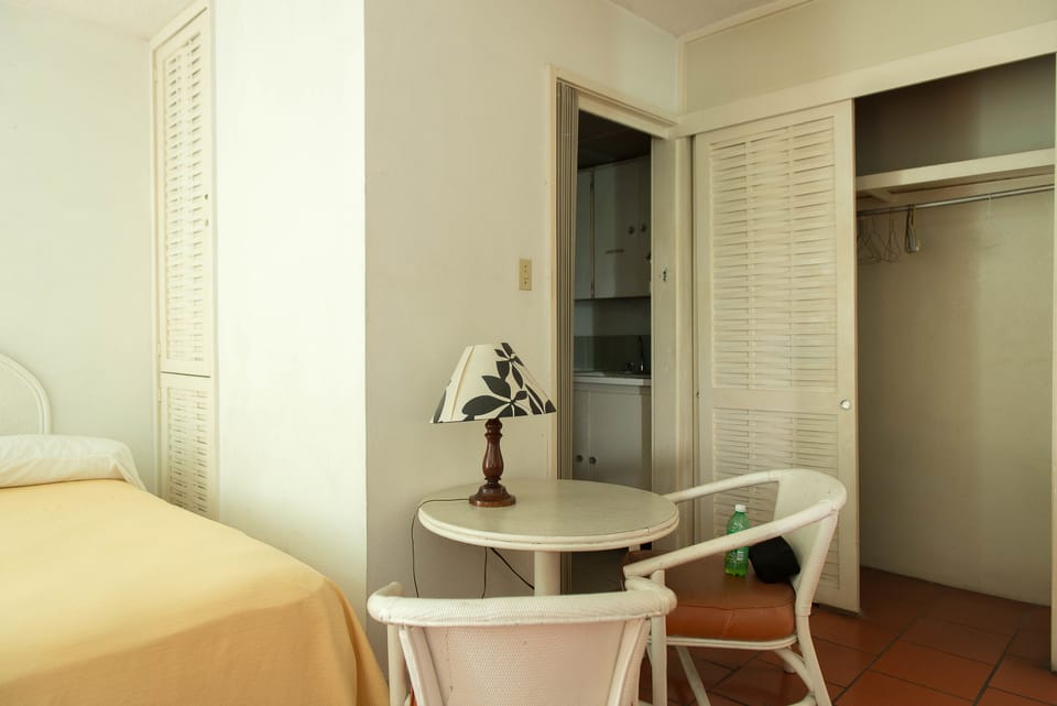 Premium bedding, desk, iron/ironing board, bed sheets