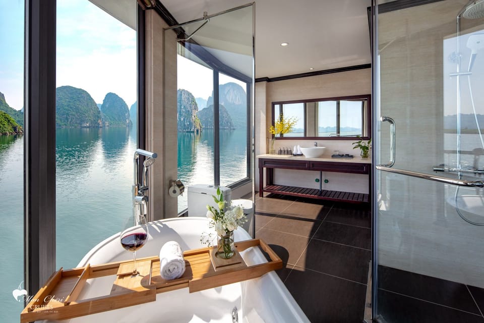 Presidential Suite, Terrace - 3 Days 2 Night | Bathroom | Free toiletries, hair dryer, bathrobes, slippers