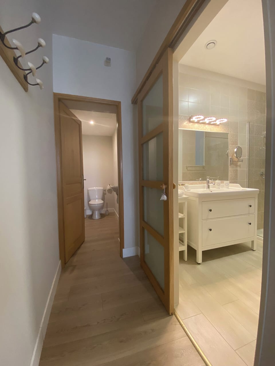 Superior Double Room, 1 Queen Bed (Alicia) | Bathroom | Shower, rainfall showerhead, designer toiletries, hair dryer