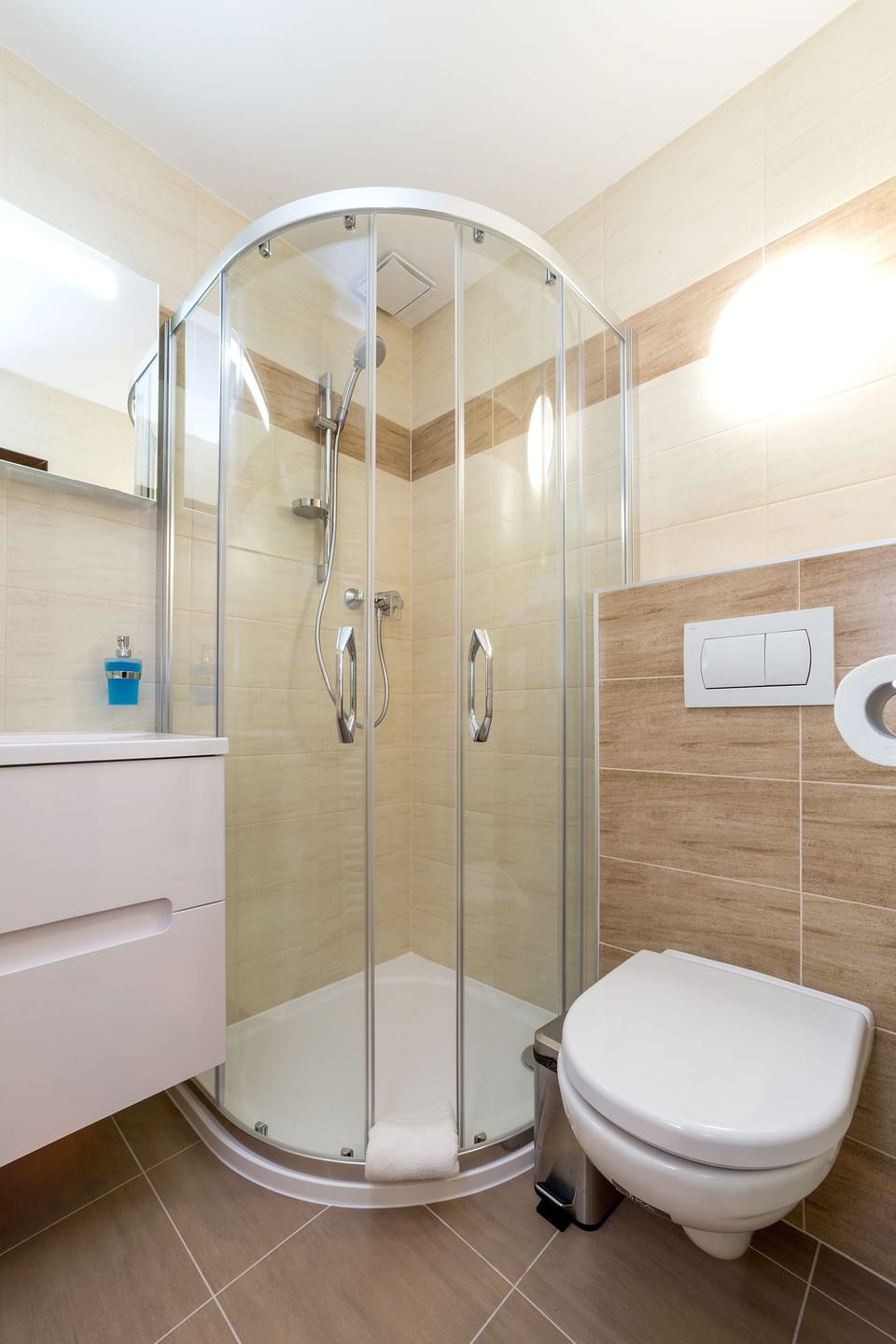 Triple Room | Minibar, desk, iron/ironing board, free WiFi