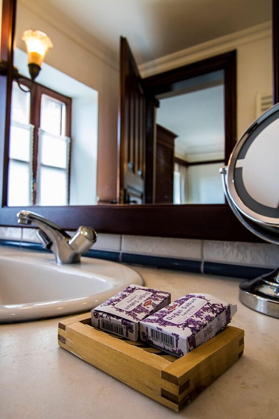 Shower, free toiletries, hair dryer, slippers