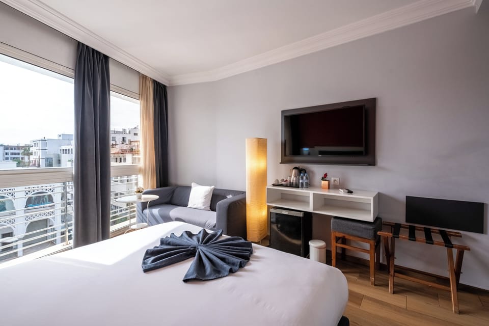 Superior Double Room | Premium bedding, minibar, in-room safe, desk