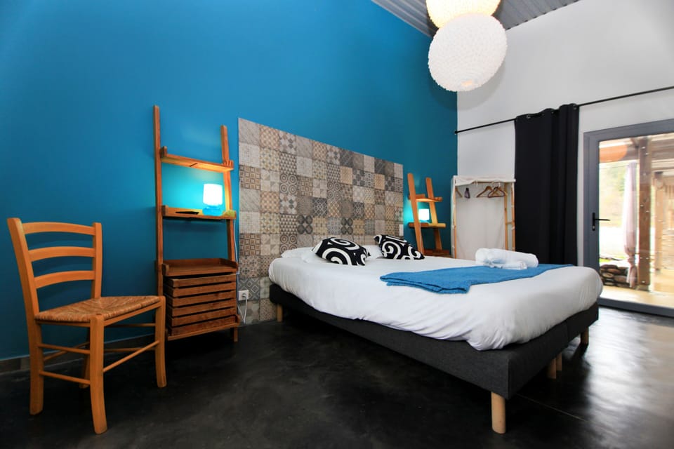 Comfort Double Room | 1 bedroom, blackout drapes, individually decorated