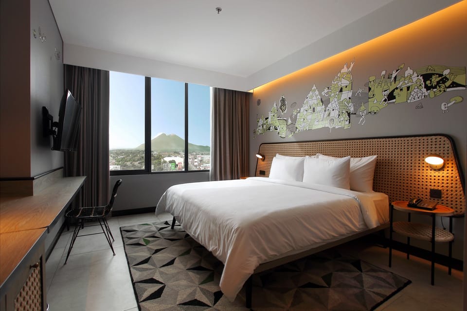 Studio 23 | Premium bedding, minibar, in-room safe, desk
