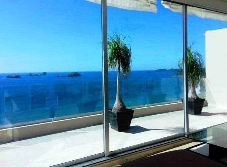Family Penthouse, 4 Bedrooms | Balcony
