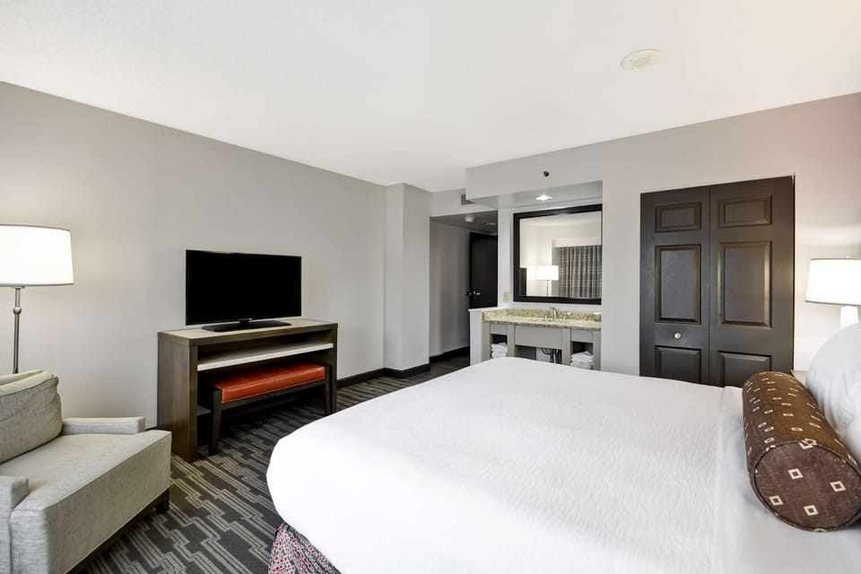 Presidential Suite, 2 Bedrooms, Non Smoking | 1 bedroom, hypo-allergenic bedding, down comforters, in-room safe