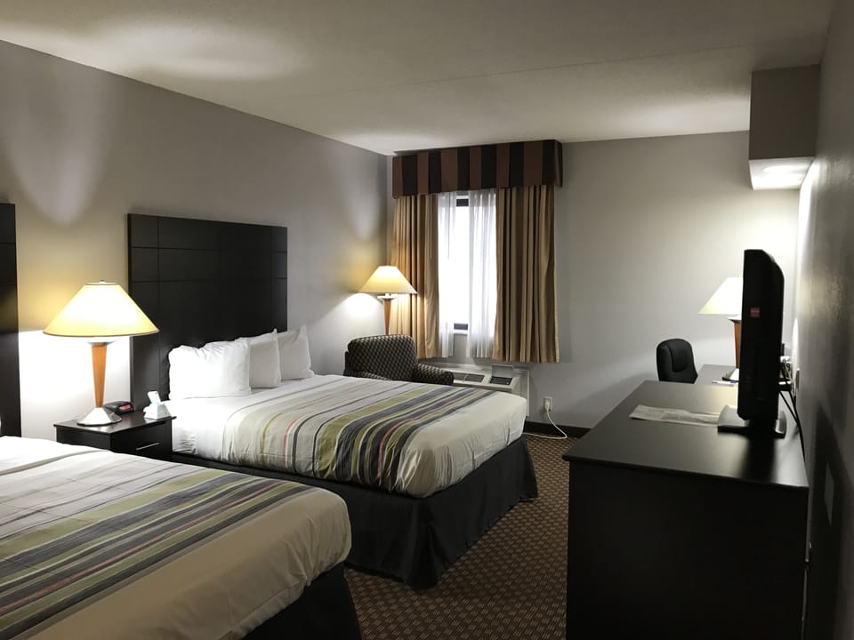 Egyptian cotton sheets, premium bedding, down comforters, pillowtop beds