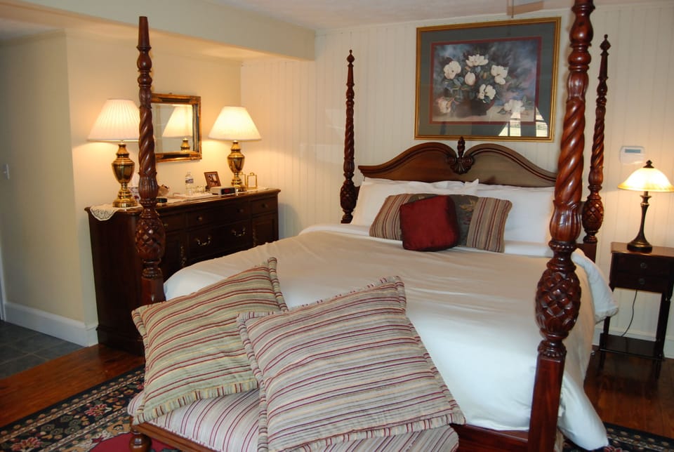 King Bed with Private Bath, First Floor, with Private Patio Overlooking Pool and Pastures | Iron/ironing board, free WiFi, bed sheets