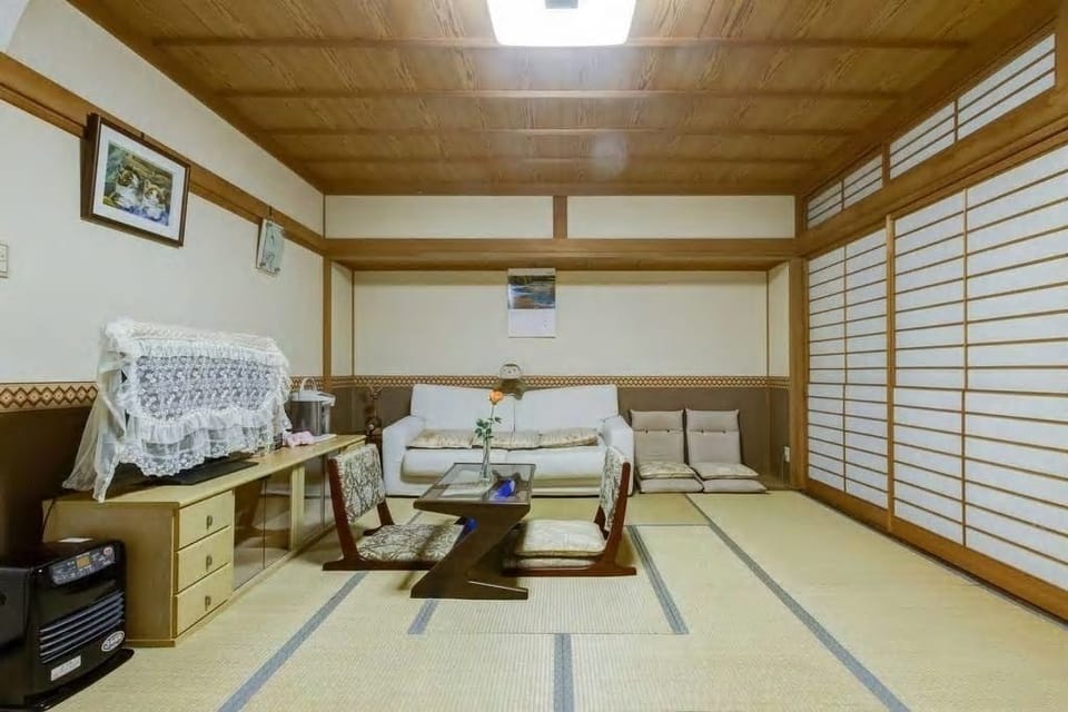 A Japanese Western Style Suite | Living area | Flat-screen TV