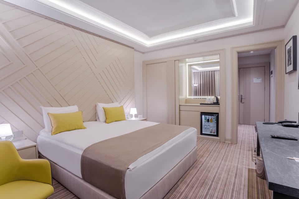 Standard Room | Front of property
