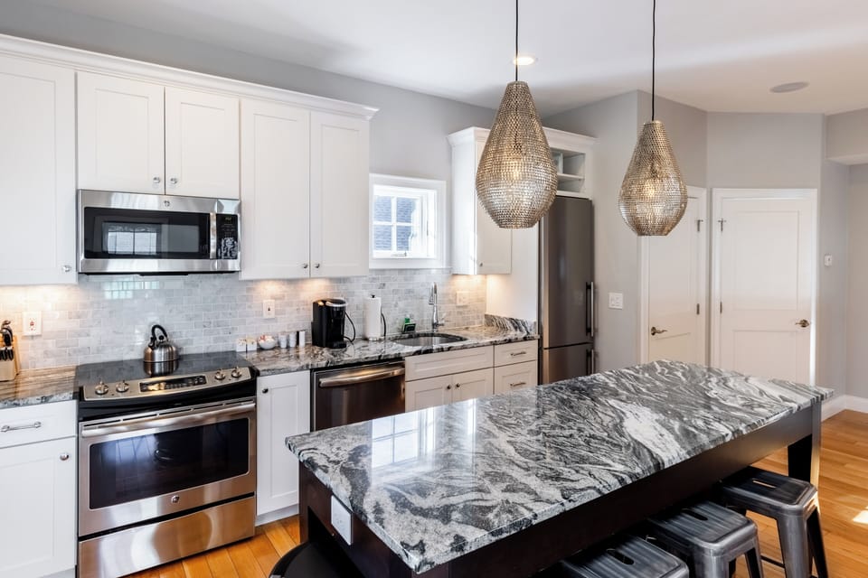 Townhome, 3 Bedrooms, Terrace | Private kitchen | Full-size fridge, microwave, oven, stovetop