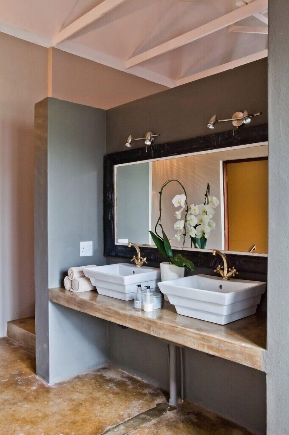 Ambers & Grace Guest Farm Bed and Breakfast in Gauteng