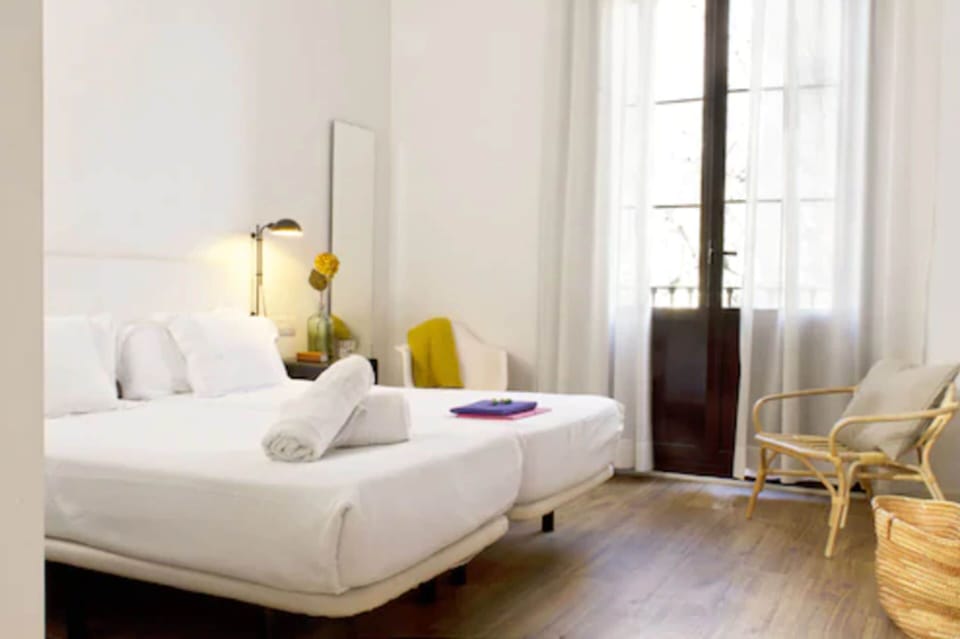 Double Room, Balcony | In-room safe, blackout drapes, soundproofing, iron/ironing board