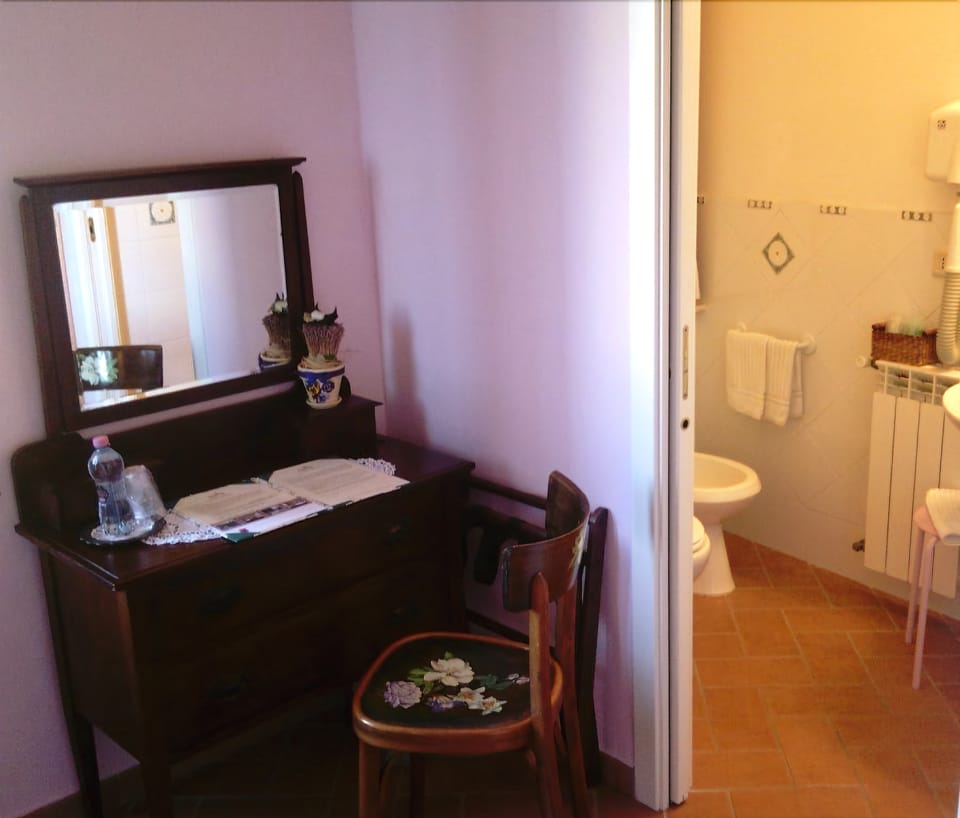 Room amenity