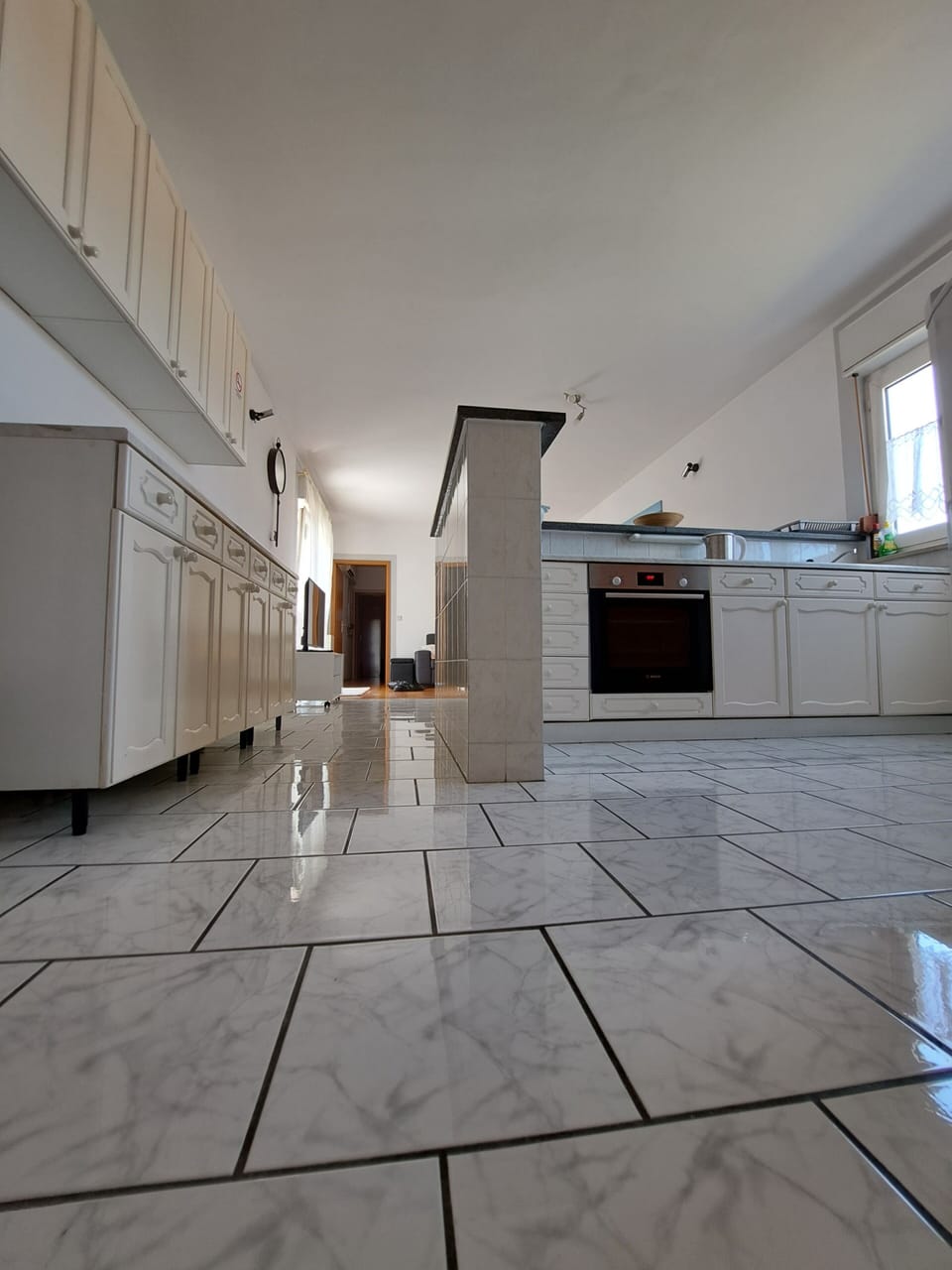 Exclusive Apartment, 2 Bedrooms, Balcony, Sea View | Private kitchen | Fridge