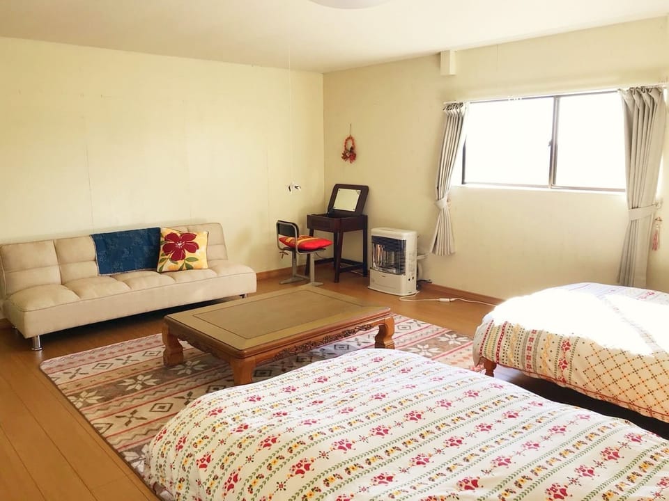 Twin Room, Shared Bathroom | Free WiFi
