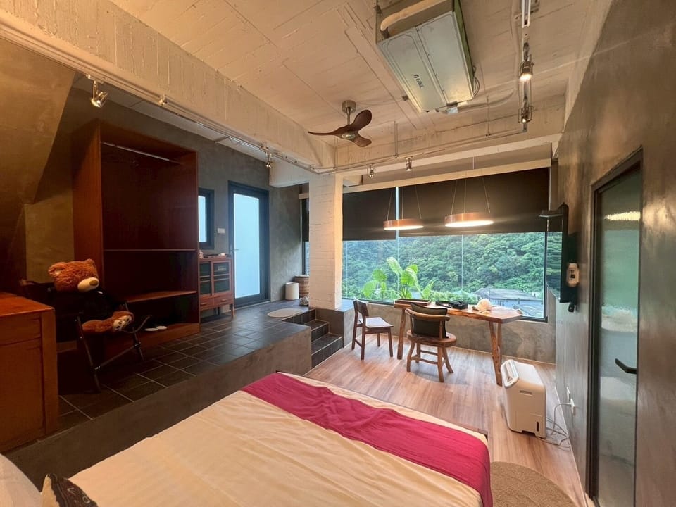 Luxury Double Room, Patio, Mountain View | 1 bedroom, premium bedding, down comforters, Select Comfort beds