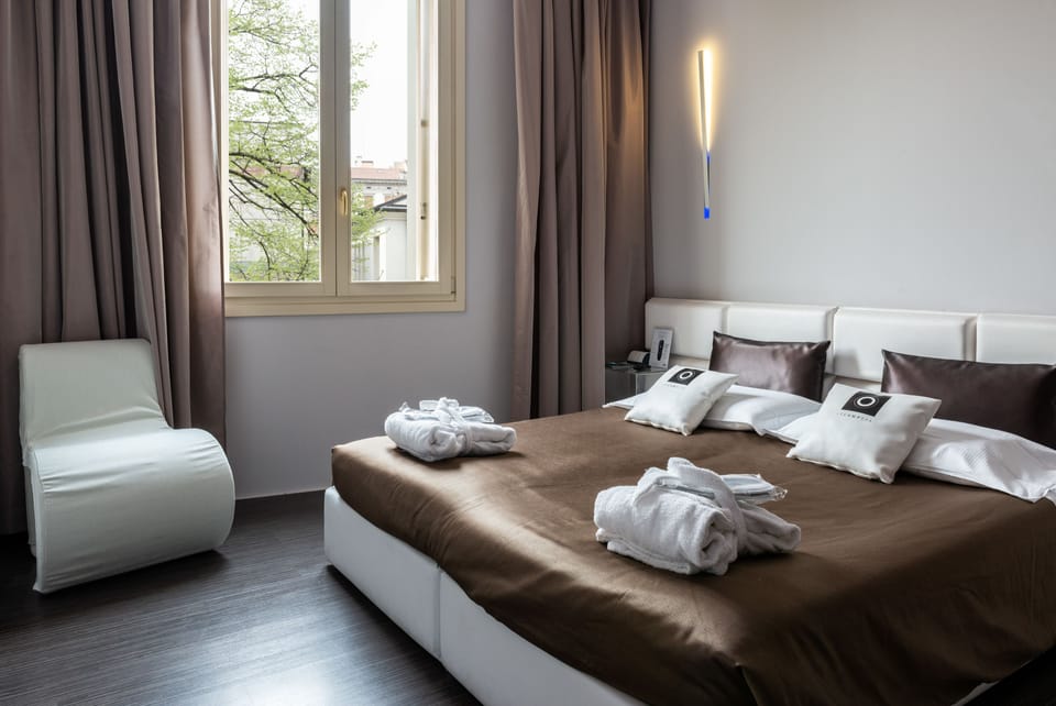 Executive Suite, 1 Bedroom, City View (4 pax) | Frette Italian sheets, premium bedding, down comforters