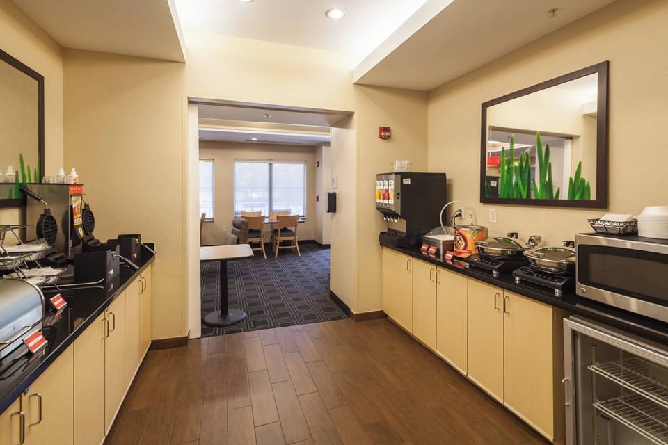 Free continental breakfast