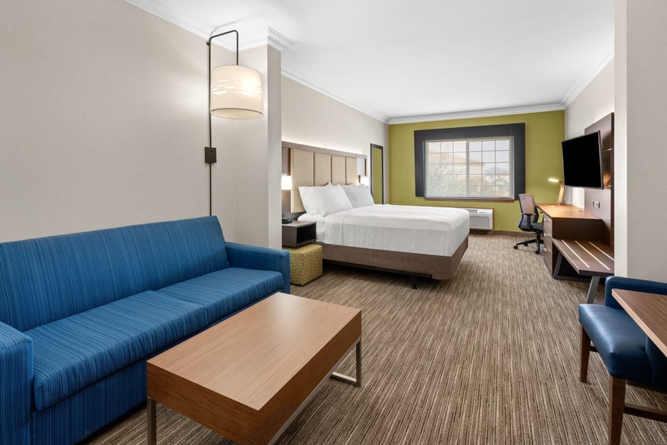 In-room safe, desk, laptop workspace, iron/ironing board