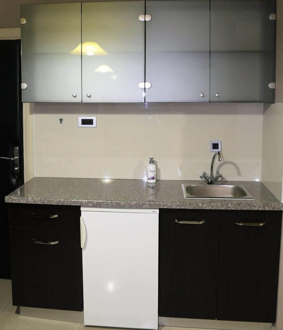 Deluxe Double Room | Private kitchenette | Electric kettle