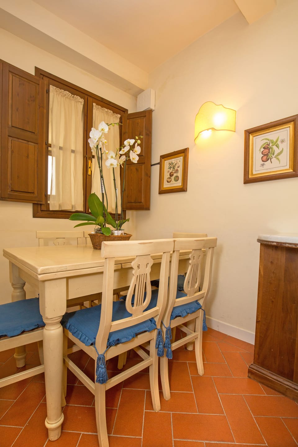 Private kitchenette