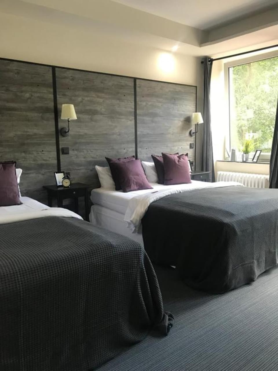 Standard Quadruple Room | Desk, free WiFi