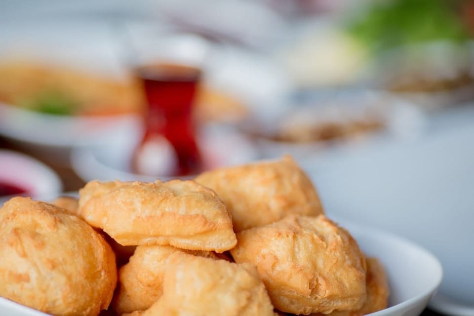 Free daily full breakfast
