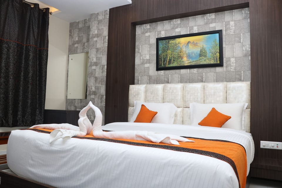 Premium Double Room | Premium bedding, minibar, in-room safe, desk